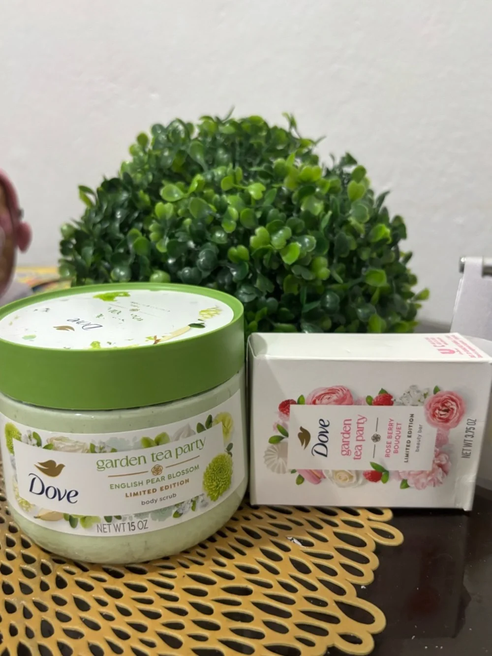 Dove Garden Tea Party English Pear Blossom Body Scrub,Rose Berry Beauty Bar